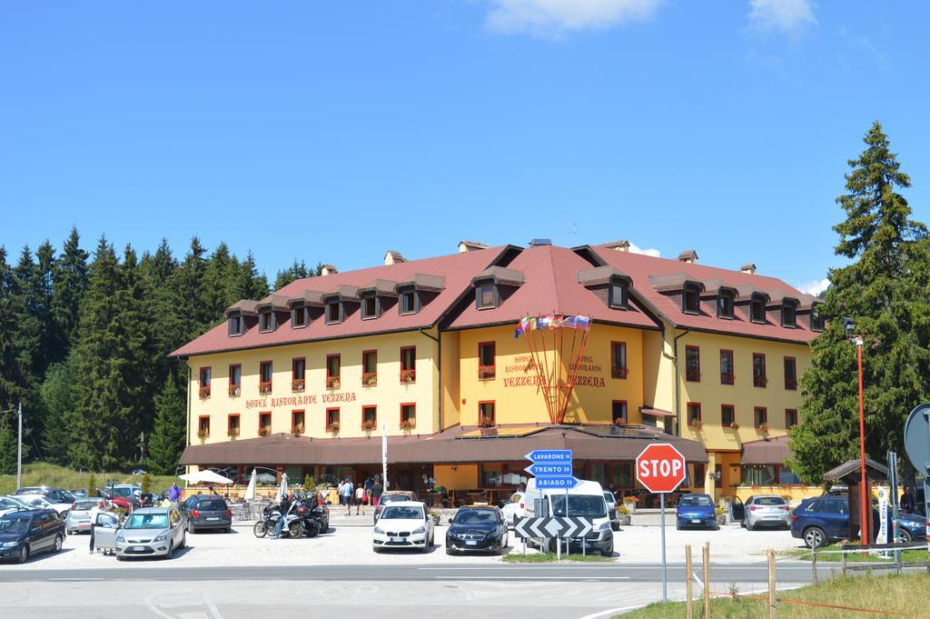 Hotel Vezzena Malga Postesina Eksteriør billede