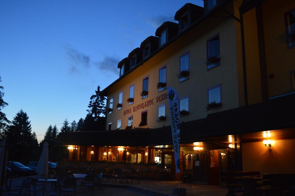 Hotel Vezzena Malga Postesina Eksteriør billede